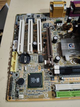 PLACA BASE GIGABYTE GA-8SIMLP