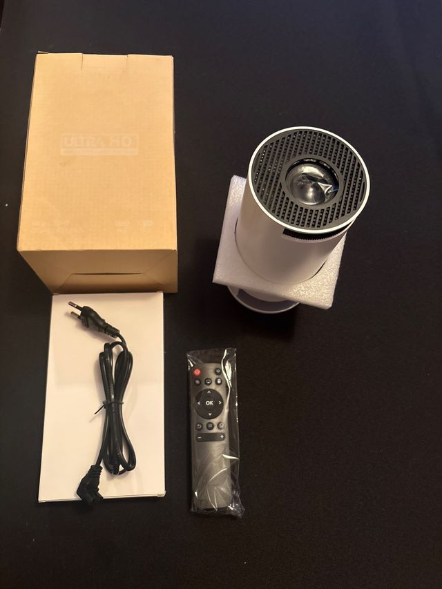 Miniproyector Magcubic HY300 PRO Blanco