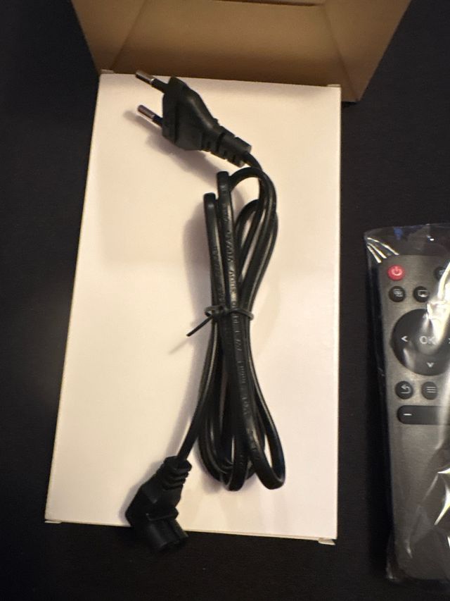 Miniproyector Magcubic HY300 PRO Blanco