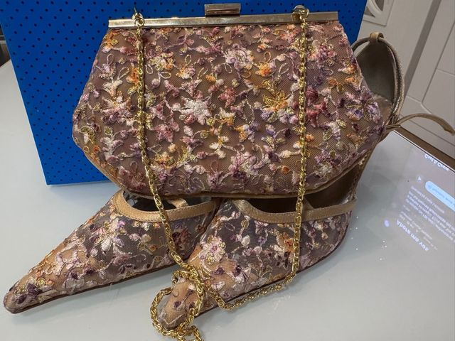 Conjunto Fiesta Zapatos y Bolso Bordado