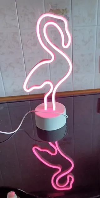 Lampada fenicottero rosa neon
