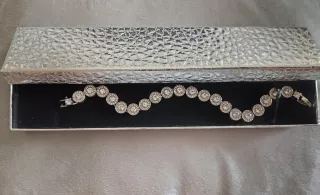 Pulsera con circonitas plateada