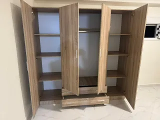 MUEBLES DE FÁBRICA