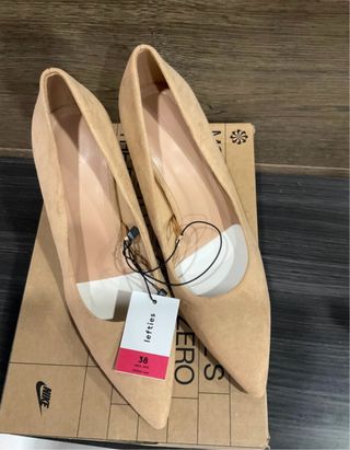 Zapatos tacón Lefties beige talla 38 nuevos