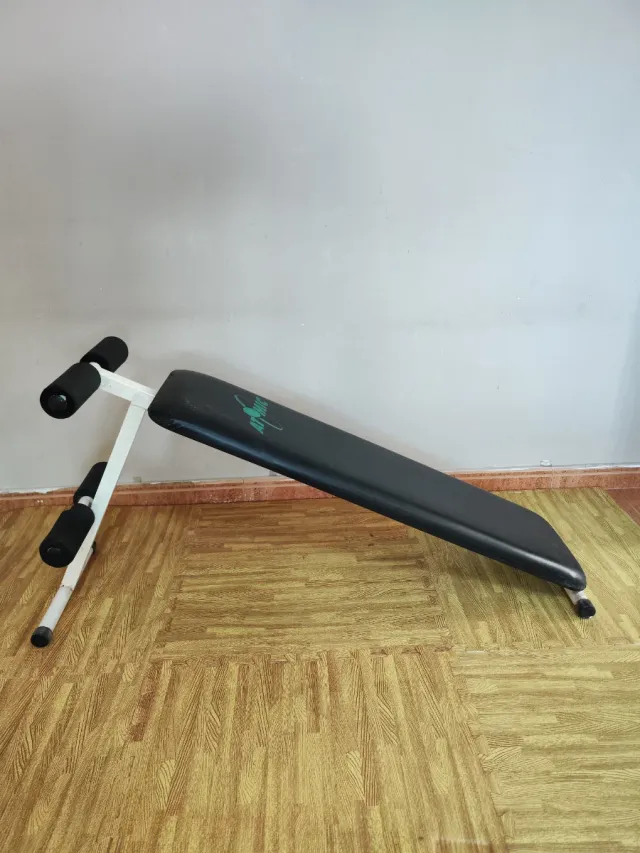 Banco de abdominales ATOMIC + plataforma ejercicio