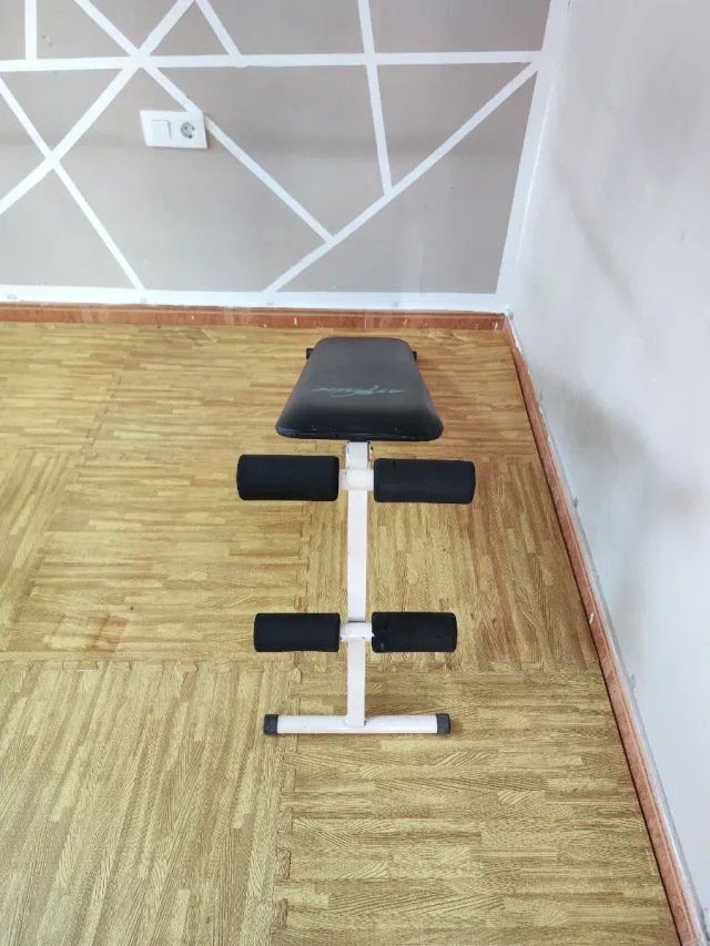 Banco de abdominales ATOMIC + plataforma ejercicio