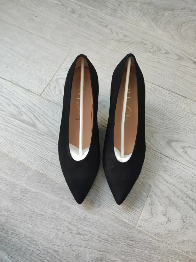 Zapatos de tacón Unisa negros