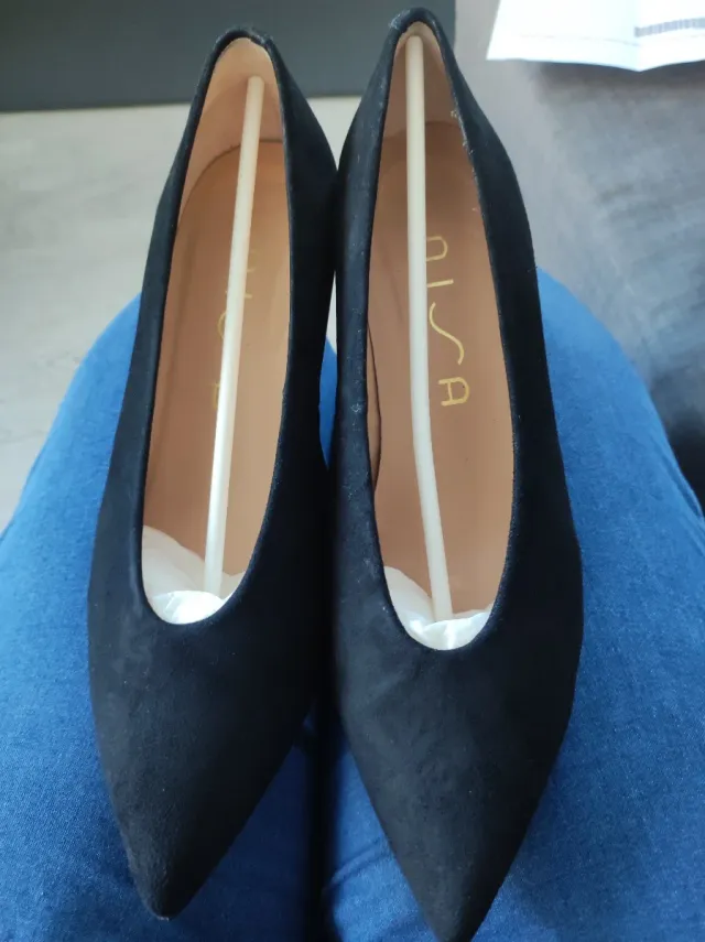 Zapatos de tacón Unisa negros