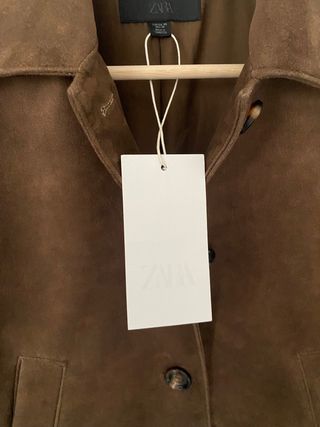Chaqueta corta efecto ante Zara