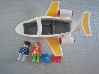 Avión Playmobil 1.2.3 con figuras