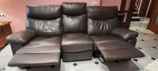 Sofá 3 plazas, 2 asientos reclinables