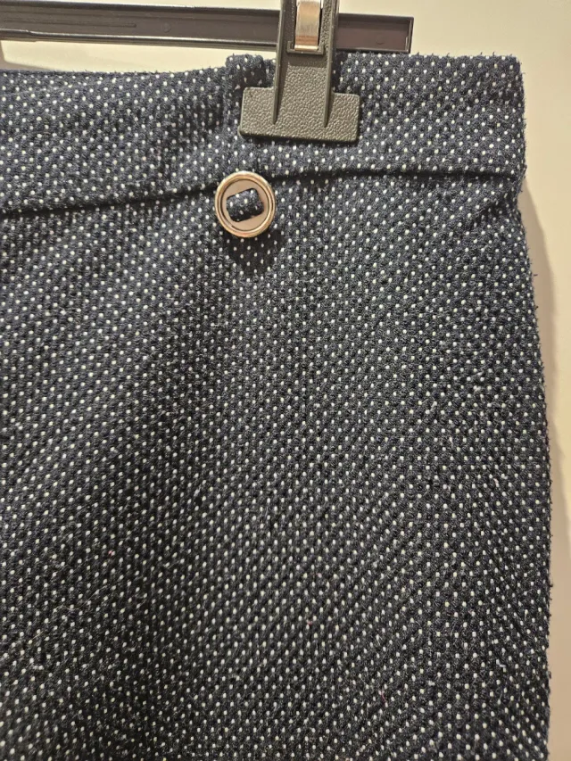 Pantalón azul marino con puntitos blancos T40