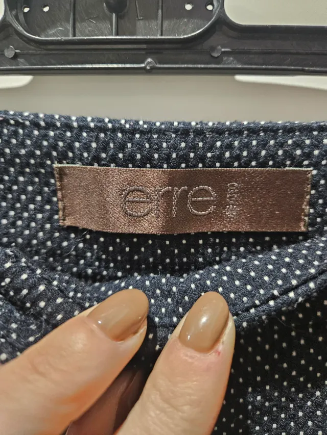 Pantalón azul marino con puntitos blancos T40