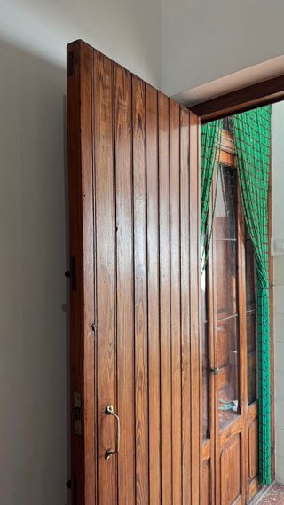 Puerta de madera de Mobila