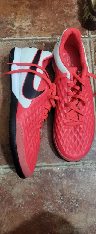 Zapatillas de Hombre Rojas y Blancas