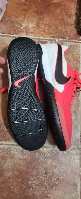 Zapatillas de Hombre Rojas y Blancas