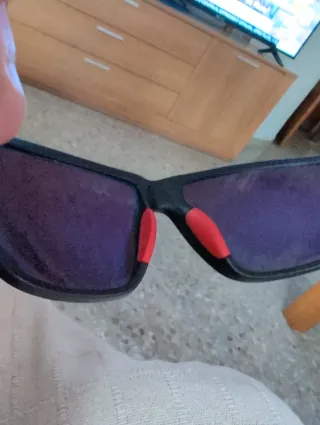 Gafas de sol Timberland negras y rojas