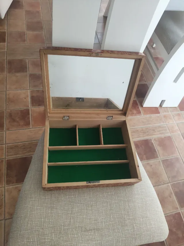 Caja joyero madera departamentos antiguo