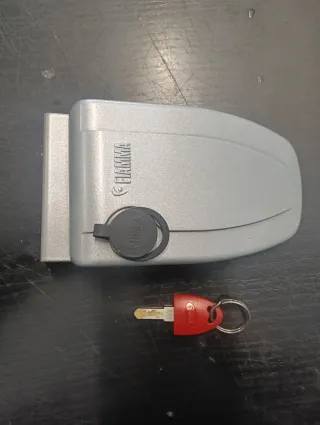Cierre Fiamma con llave para Autocaravana