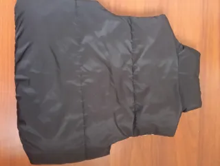 Chaleco acolchado reversible negro/beige