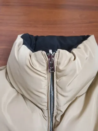 Chaleco acolchado reversible negro/beige