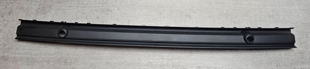 83F8078379B9 Embellecedor negro satinado Audi RSQ3