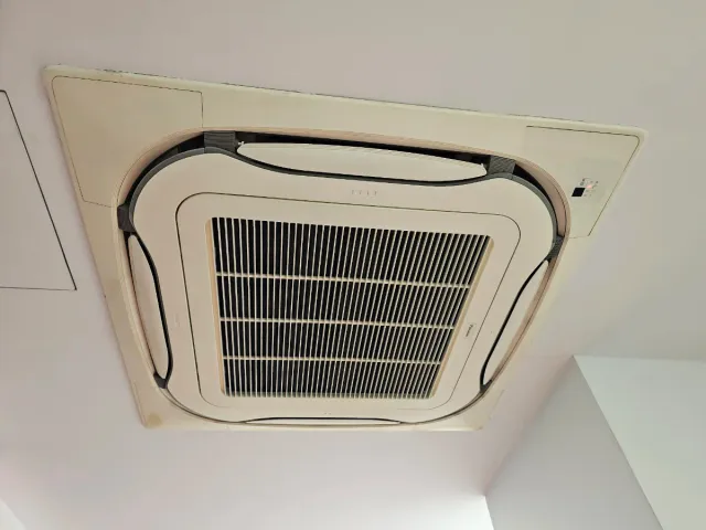 Aire Acondicionado Daikin Blanco