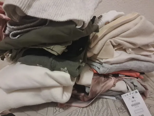 Lote Ropa Niña y joven varias con etiqueta,