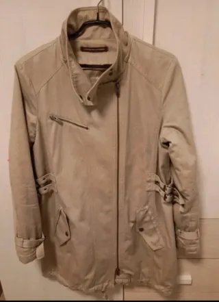 Gabardina Benetton Beige con Interior Extraíble