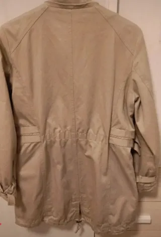Gabardina Benetton Beige con Interior Extraíble