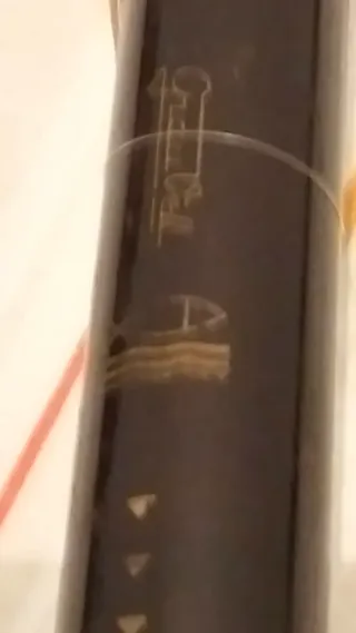 Caña (9) de pescar antigua con carrete