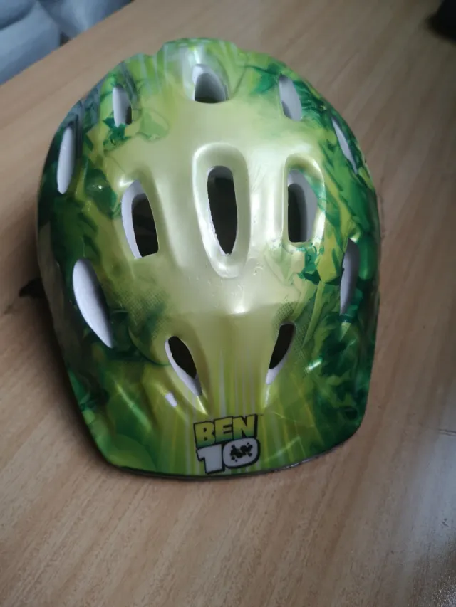 Casco bici infantil Ben 10