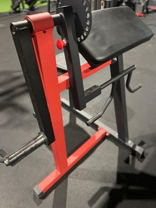 Máquina Curl Biceps y Extensión