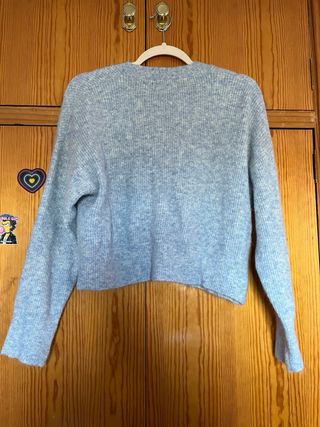 Jersey Bershka botones azul claro