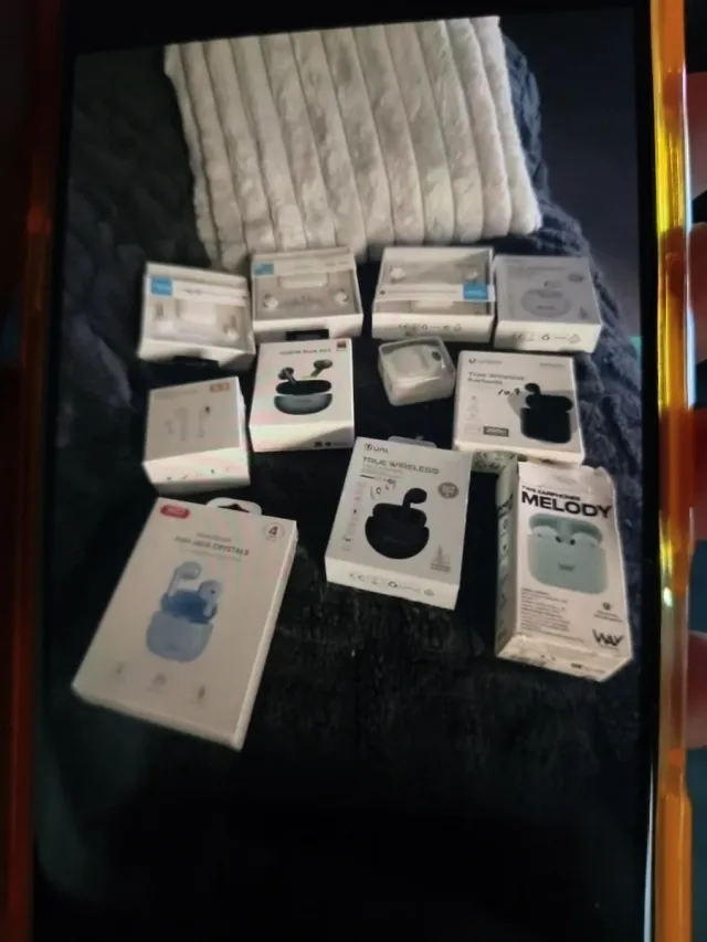 Lote Auriculares Inalámbricos Varios