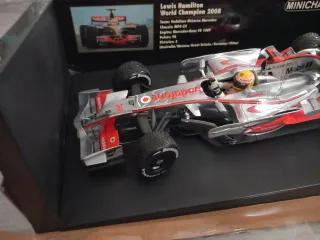Minichamps Lewis Hamilton McLaren 2008