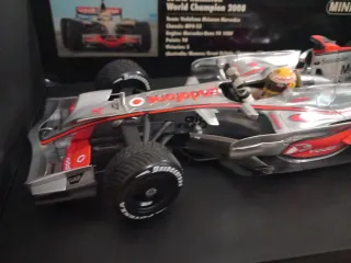 Minichamps Lewis Hamilton McLaren 2008