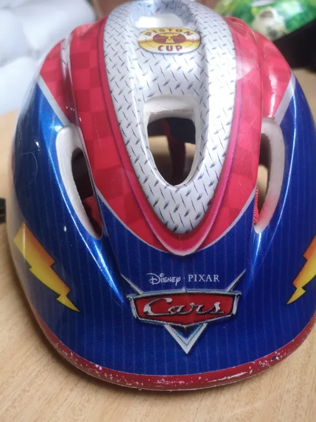 Casco Bicicleta Infantil diseño de cars