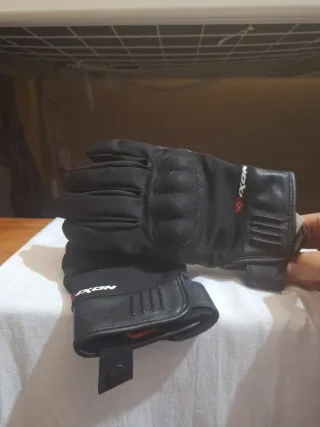 Guantes IXON Negros