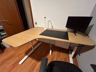 Escritorio de madera