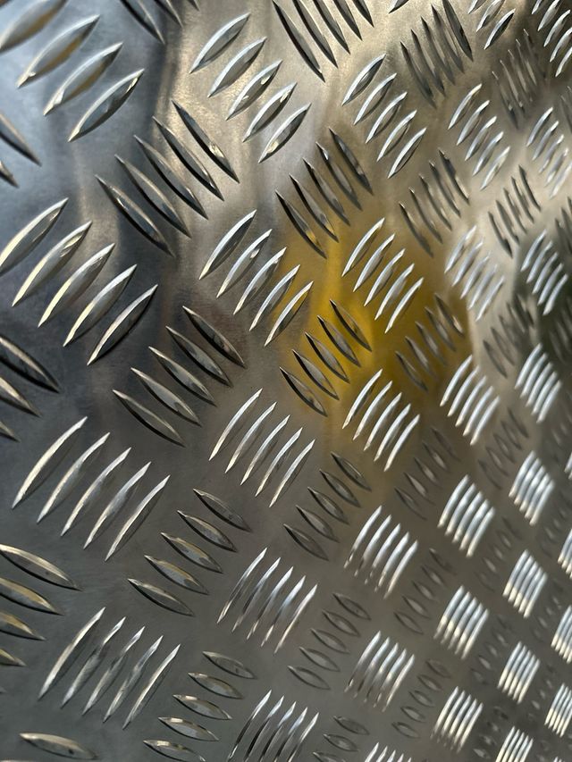 Retal Chapa Damero 117x80cm y 3mm de grosor