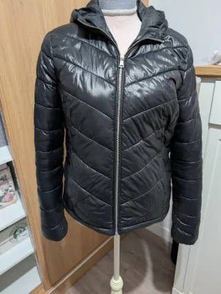 Abrigo negro talla 40