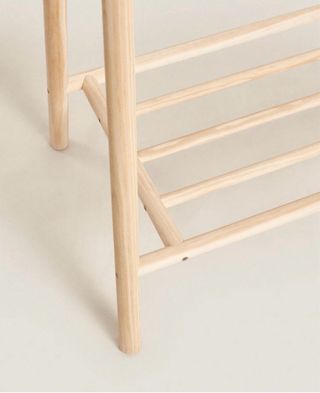 Perchero de madera Zara Home