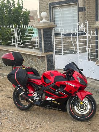Moto Honda CBR Roja