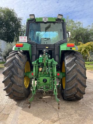 Tractor John Deere 6900