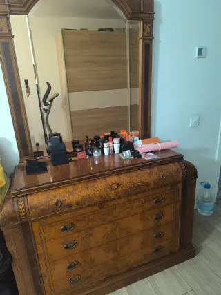 Dormitorio completo madera sin colchón, somier si