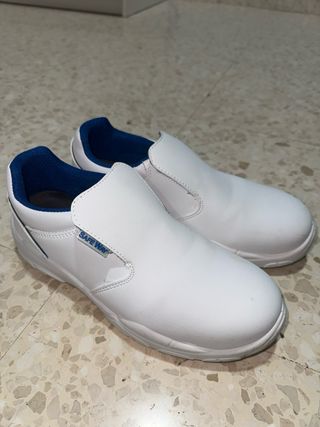 Zapatos de seguridad blancos