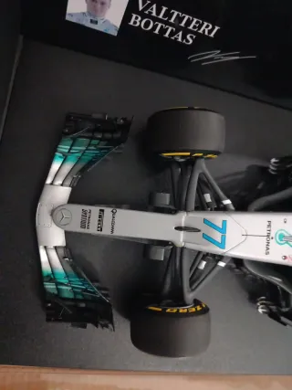 Modellino F1 Minichamps Valtteri Bottas 2017 1/18