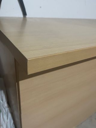 Escritorio con cajonera y almacenaje