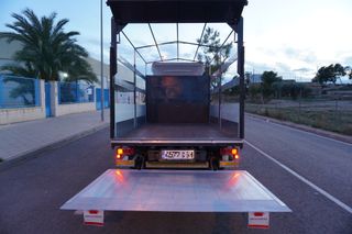 IVECO DAILY 72-180 CV PUERTA ELEVADORA